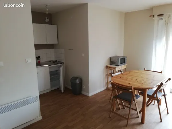 Studio 33m2 résidence étudiante rue roger hostein