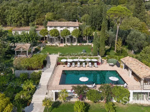 Bastide de charme avec vues panoramiques