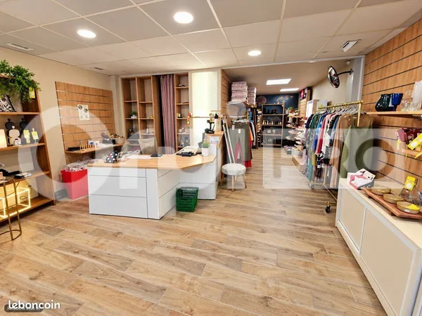 Local commercial 72 m²