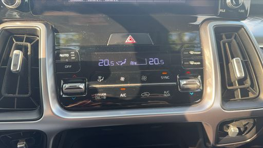 Kia Sorento  1.6 T-GDi 16V GPF 230 Hybrid BVA6 180 ch - Design – 2022 – 45166 km – Hybride essence – Boîte Automatique — photo 13