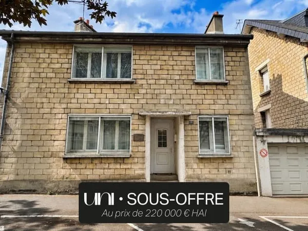 Maison de ville 4 pièces de 87 m2 avec terrasse et garage - Caen rive droite