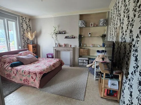 À LOUER - Grand appartement de 133 m² à Feignies