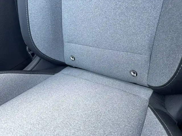 Renault Clio blue dci 100 ch gsr2 — photo 30