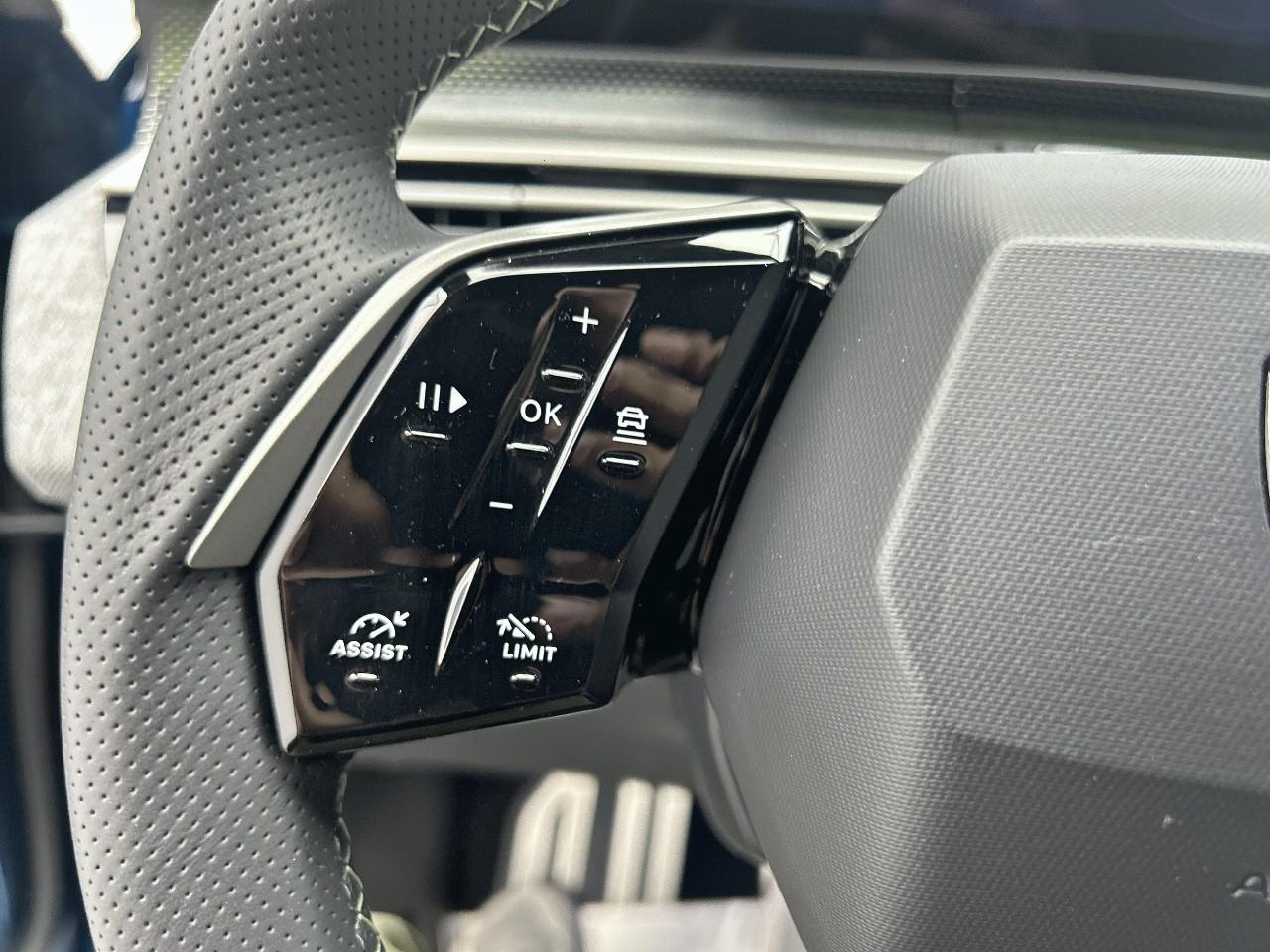 Peugeot 3008 hybrid 145 e-dcs6 gt — photo 21