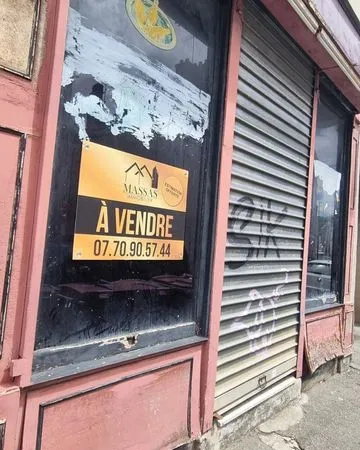 Local commercial 125 m² Étampes