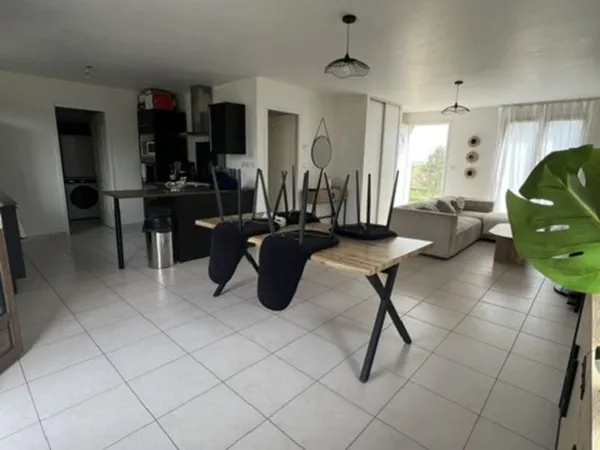 SECTEUR CALME ET ISOLEE PAVILLON DE PLAIN PIED- 10 MIN D'OUZOUER LE MARCHE