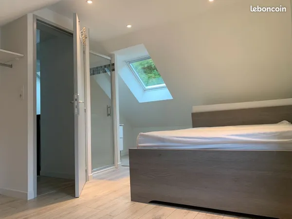 Centre ville - 2 chambres avec douche privative et jardin disponibles dans coloc
