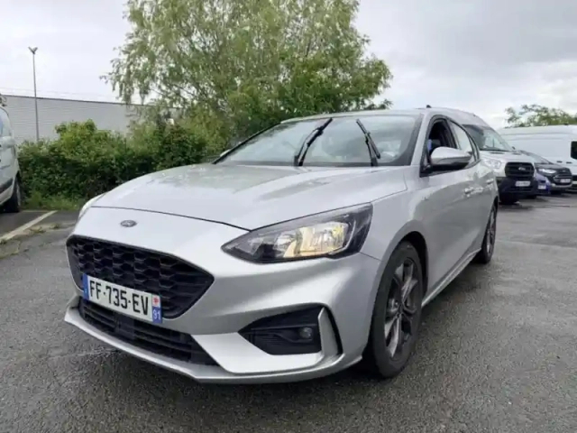 Ford Focus 1.0 ecoboost 125ch st-line — photo 1