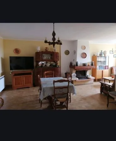 Vend maison individuelle à la Celle Saint Avant 102 mètres carrés sur sous sol complet sur une parce