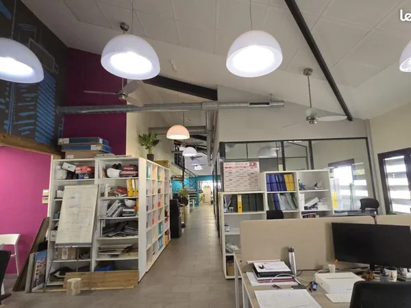 Bureaux 55 m²