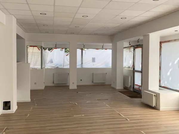 Local commercial 67 m²