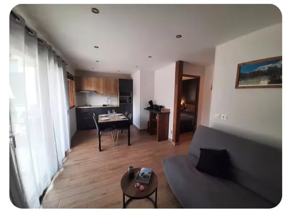 Appartement Location Tours-en-Savoie 2p 30m² 1800€