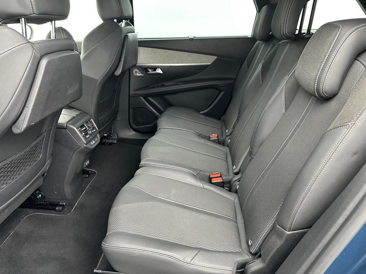Peugeot 5008 bluehdi 130ch s&s eat8 gt — photo 12