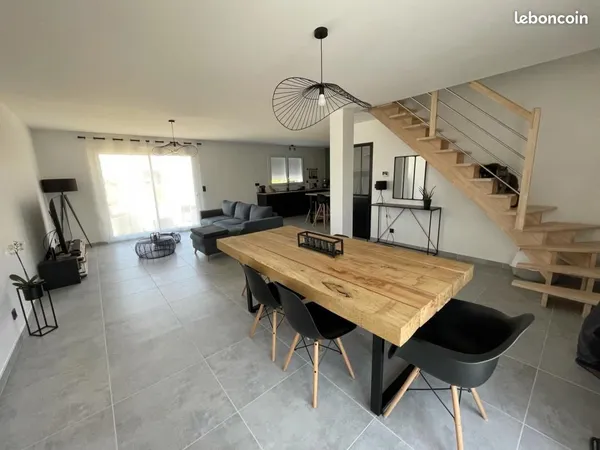 Maison 6 pièces 90 m²