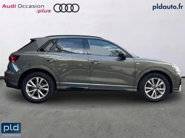 Audi Q3 35 tfsi 150 ch s tronic 7 — photo 4