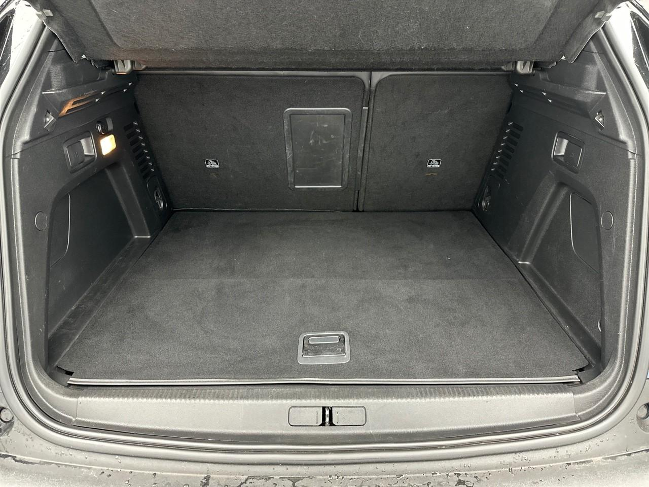 Peugeot 3008 hybrid 225 e-eat8 gt — photo 6