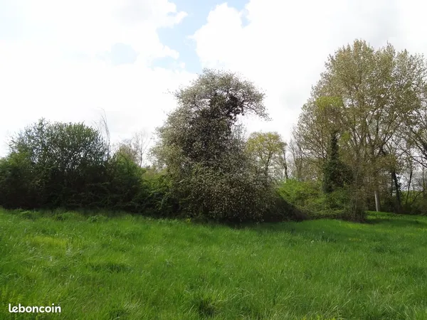 Terrain agricole gimeux 16130