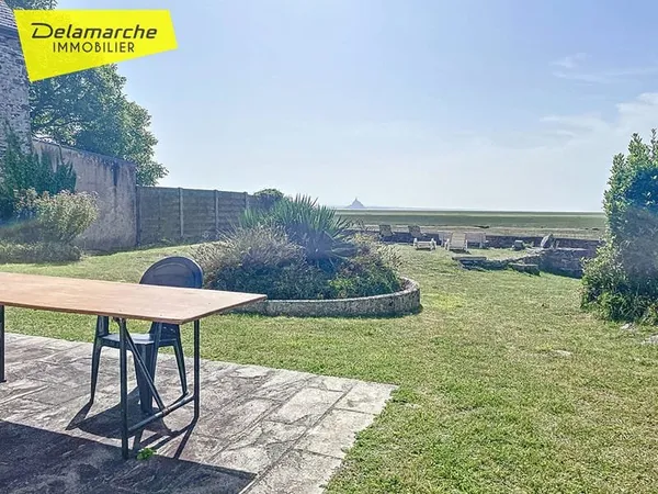 EXCLUSIVITE VAINS (50300) Vue exceptionnelle sur le Mont-Saint-Michel - Longère 6 pièces sur 2317m² 