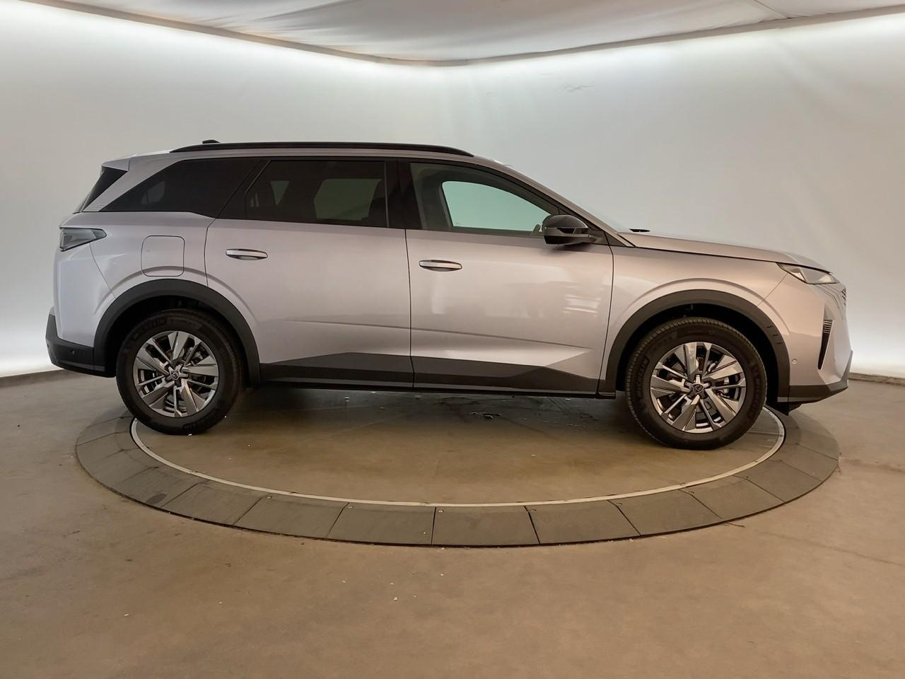 Peugeot 5008 hybrid 145 ch e-dcs6 allure — photo 4