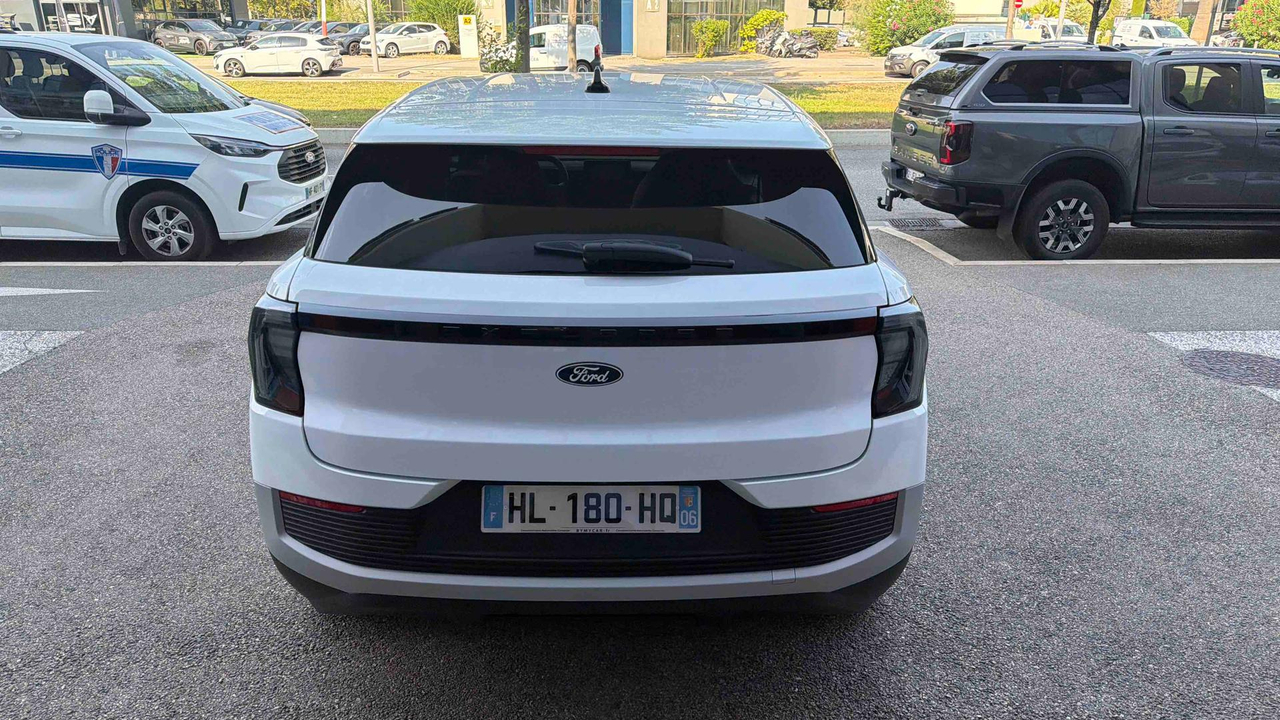 Ford Explorer RWD Extended Range 79 kWh 286 ch — photo 4