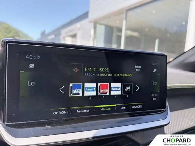 Peugeot 208 puretech 100 s&amp;s eat8 — photo 17