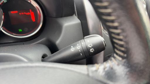 Dacia Duster 1.5 dCI 110 - Prestige – 2015 – 149178 km – Diesel – Boîte Manuelle — photo 15