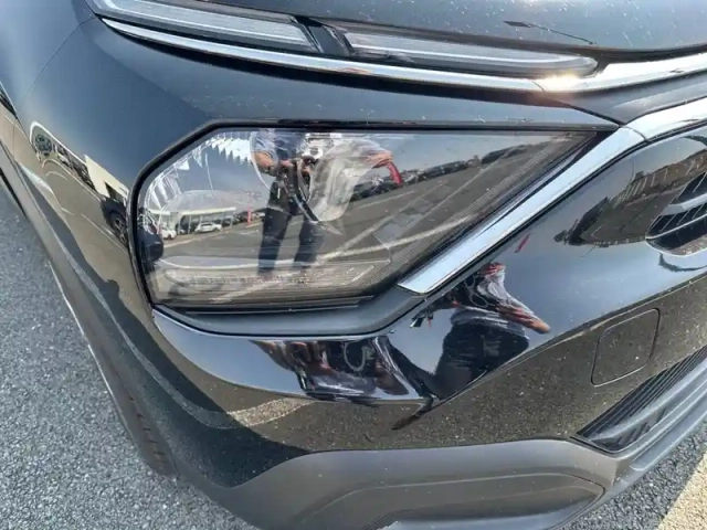 Citroën C4 e- 136 ch automatique — photo 16