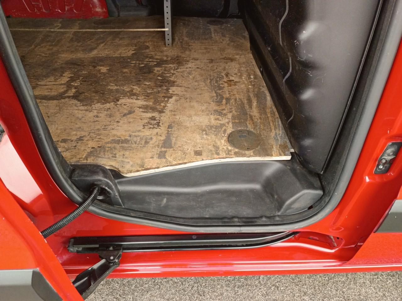 Citroën Berlingo m bluehdi 75 business — photo 34