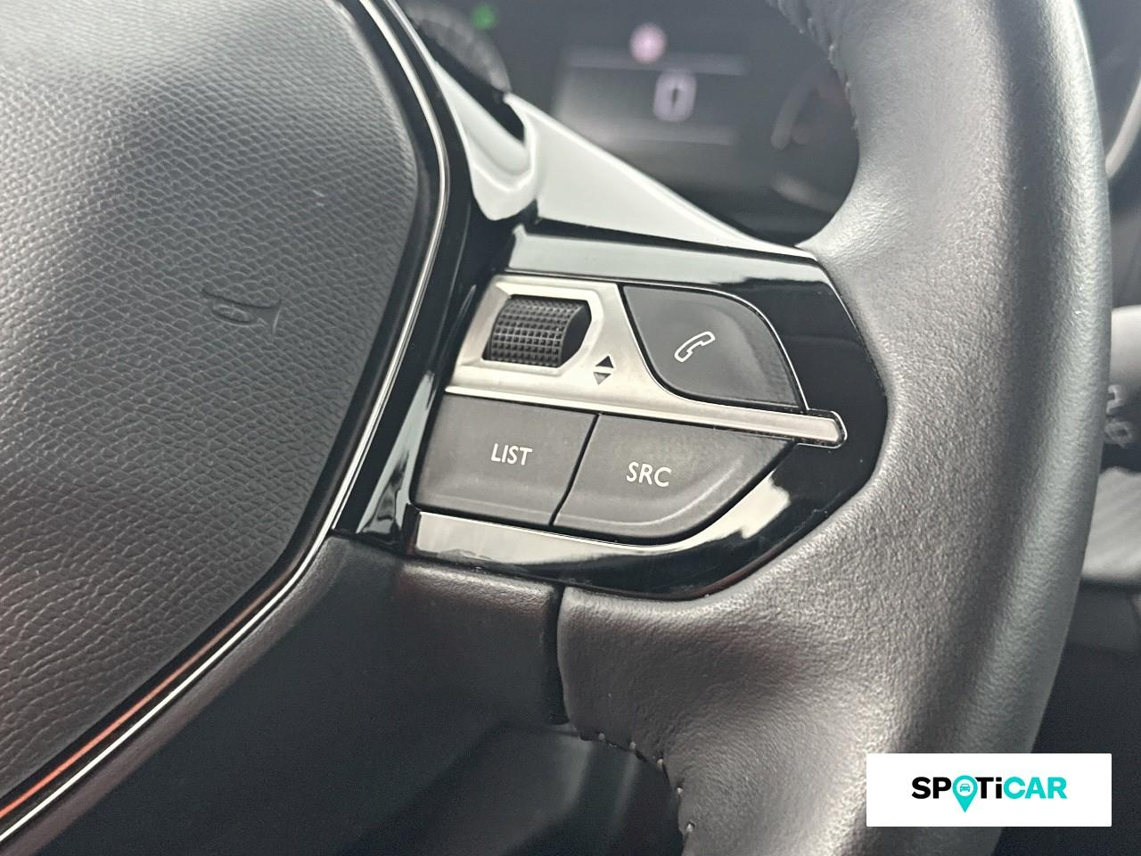 Peugeot 208 1.2 puretech 100ch s&s style 118g — photo 18