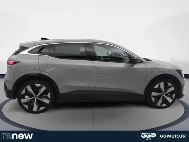 Renault Megane e-tech electric ev40 130ch techno boost charge — photo 36
