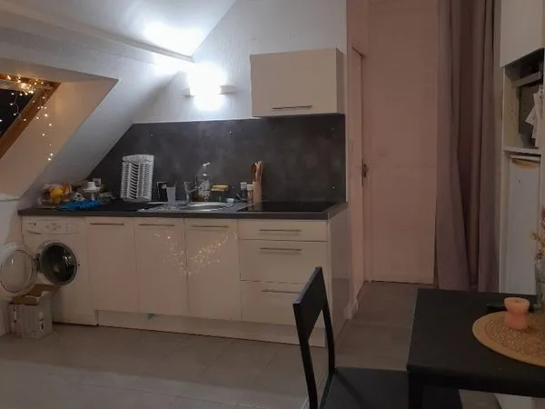 Appart de type 2 meublé - rue St Jacques