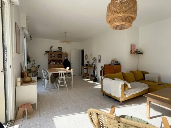 Maison 2 pièces 135 m²