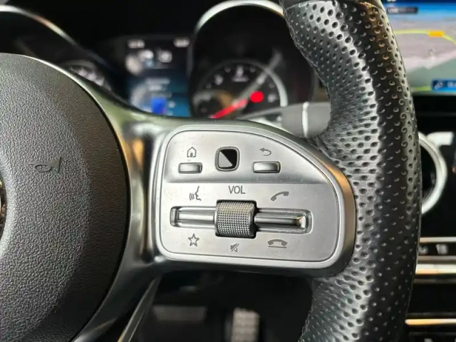 Mercedes Glc coupe 300 de hybrid eq 9g-tronic 4matic — photo 22