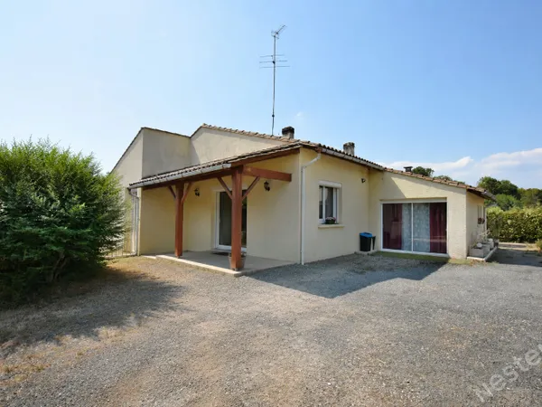 Maison familiale idéalement située, proche de toutes les commodités