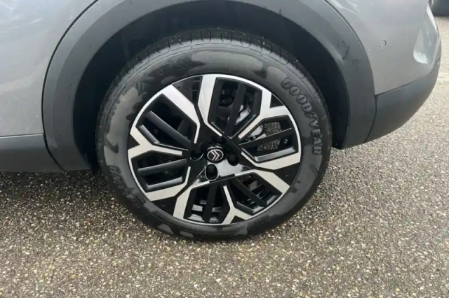 Citroën C4 hybride 145 e-dcs6 — photo 13