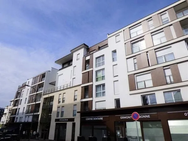 Studio 1 pièce 30 m²