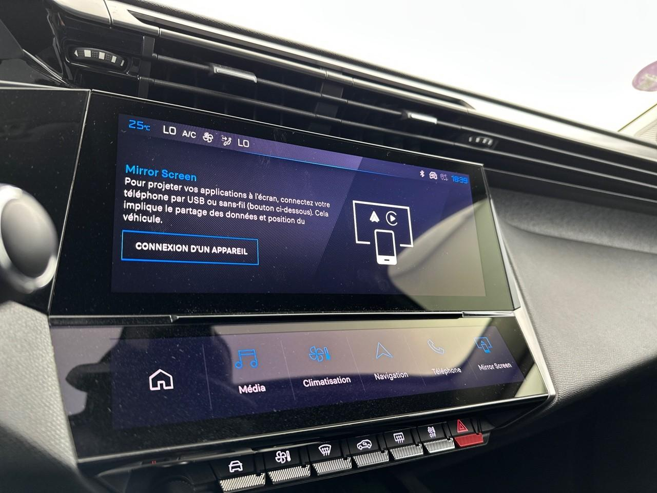 Peugeot 308 phev 180 e-eat8 allure pack — photo 25