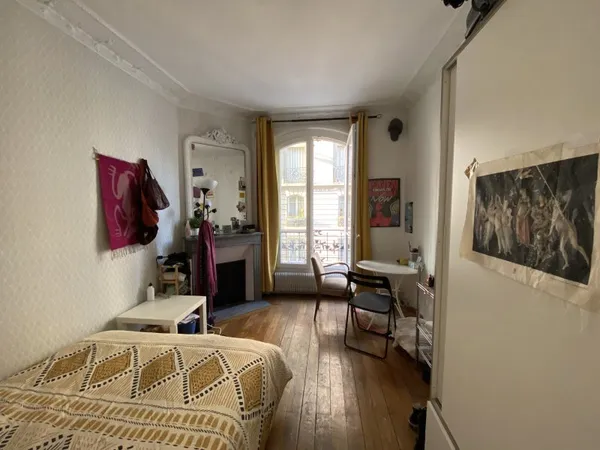 Loue chambre en colocation dans appartement