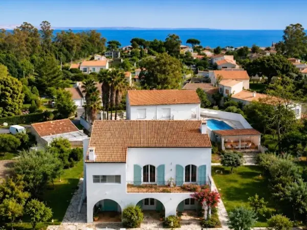 Maison 6 pièces 223 m²