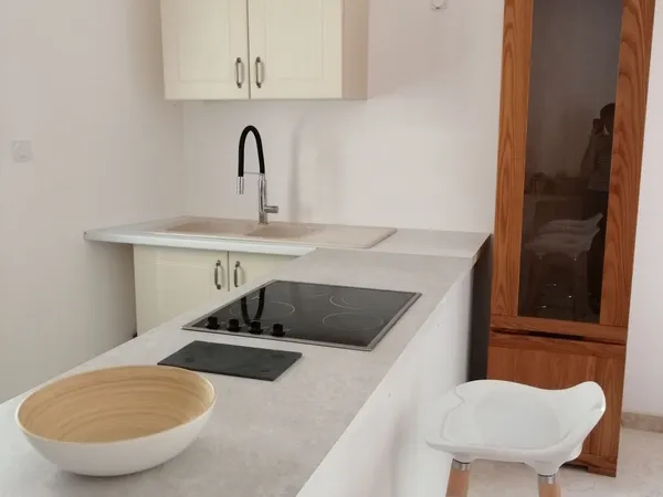 Loue chambre en colocation dans maison