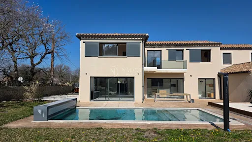 Maison 6 pièces 160 m²