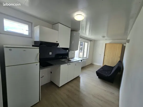 Studio 1 pièce 17 m²