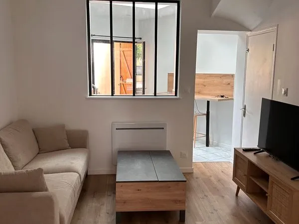 Amiens SUD EST - T2 meublé entièrement rénové de 33.75 m² avec Cave & Jardin
