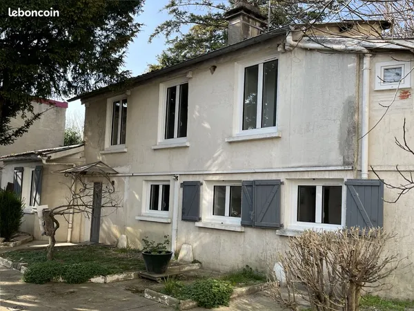 Colocation à 3 dans maison calme