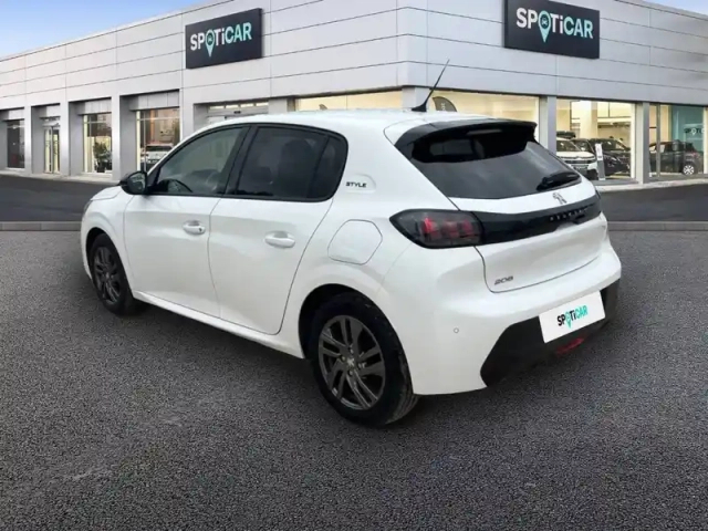 Peugeot 208 puretech 100 s&amp;s bvm6 — photo 10