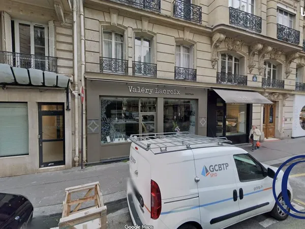 Local 78 m² Paris