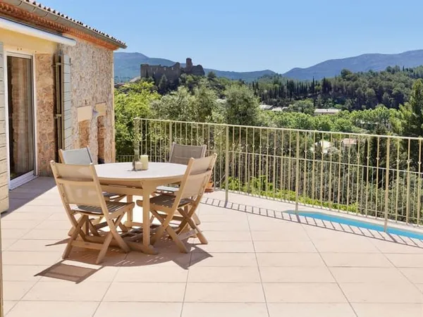 Maison 5 pièces 141 m²