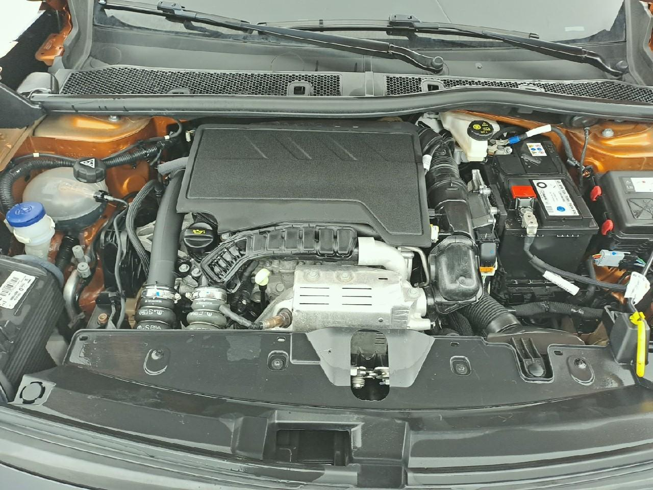 Peugeot 2008 puretech 100 s&s bvm6 active pack — photo 16