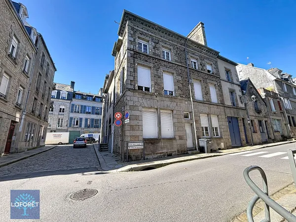 Immeuble 10 pièces 105 m²