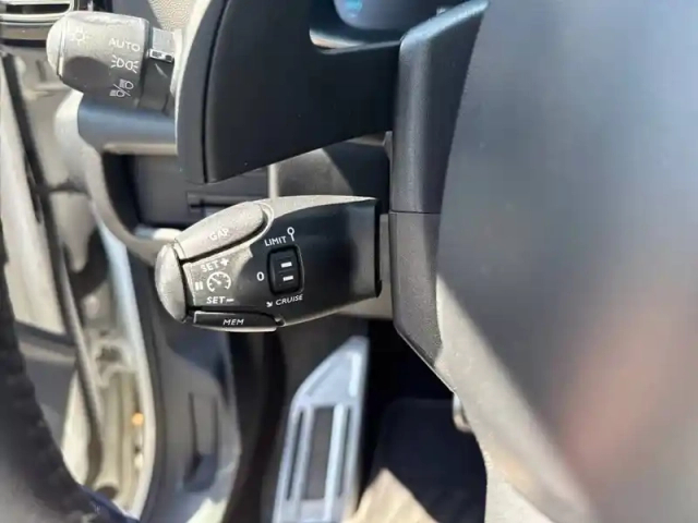 Citroën C5 Aircross hybride rechargeable 225 s&amp;s e-eat8 — photo 18